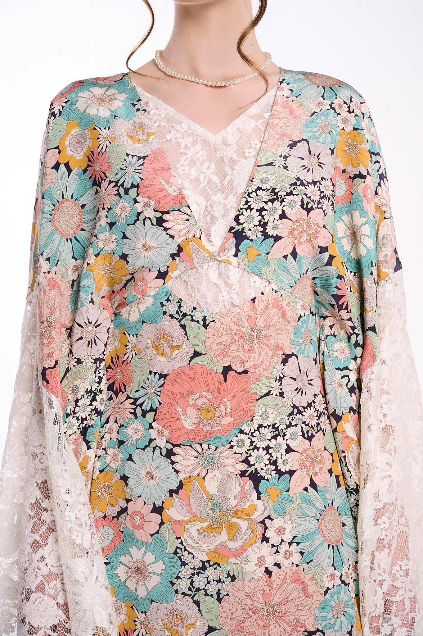 Belle Époque Lace Kaftan