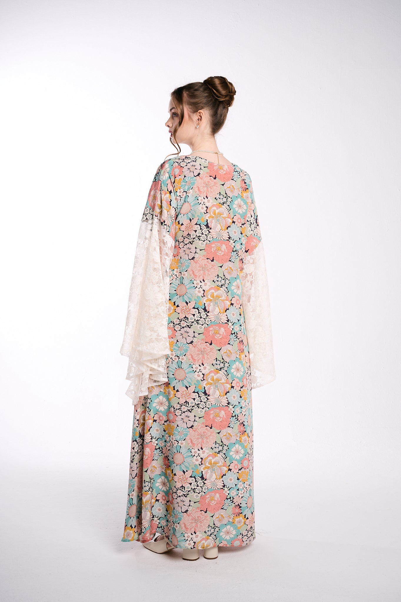 Belle Époque Lace Kaftan