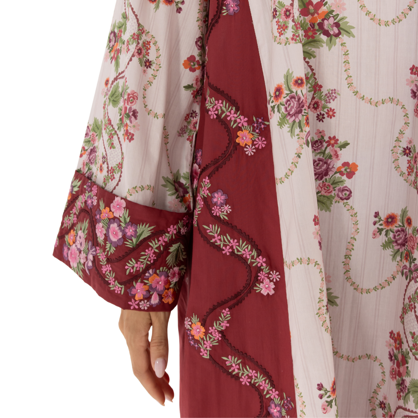 LIBERTY : EMBROIDERED BEAUTY